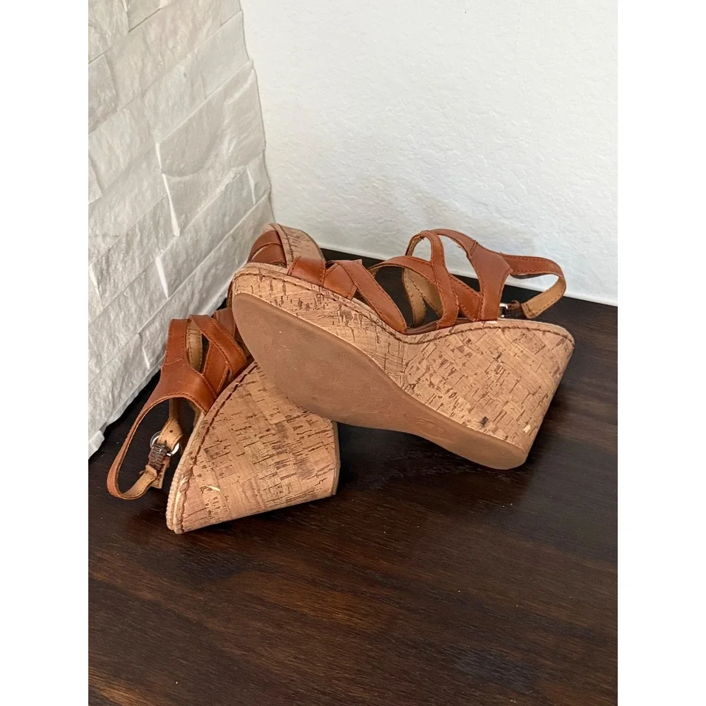 B.O.C. Born Concept Brown Strappy Cork Wedge Sandals Womens 8M